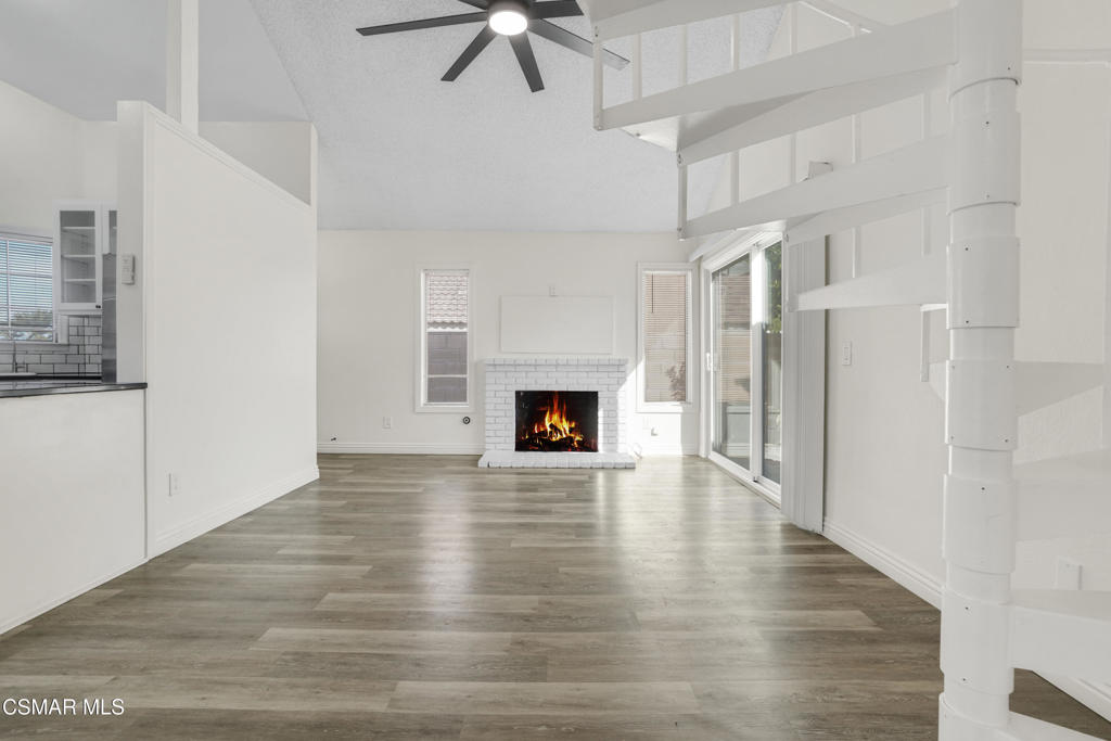 160 Birchwood Street Property Photo 4