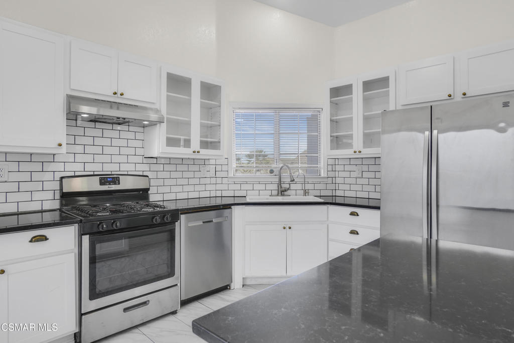 160 Birchwood Street Property Photo 7