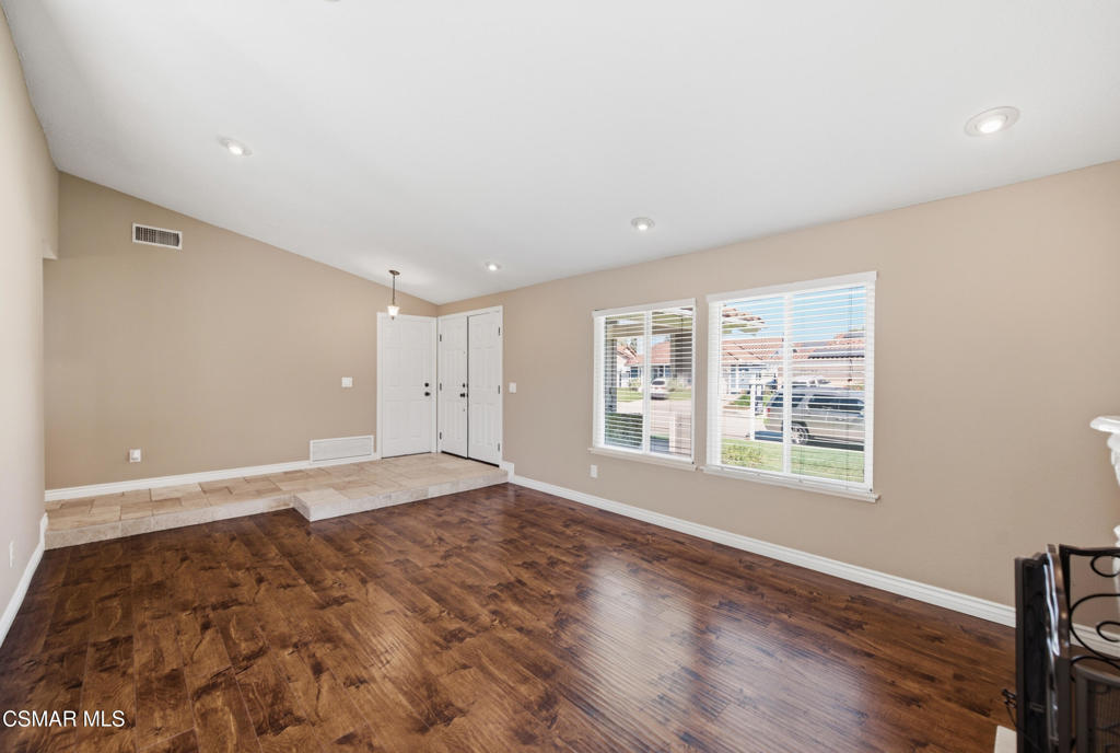 4721 Avedon Road Property Photo 34