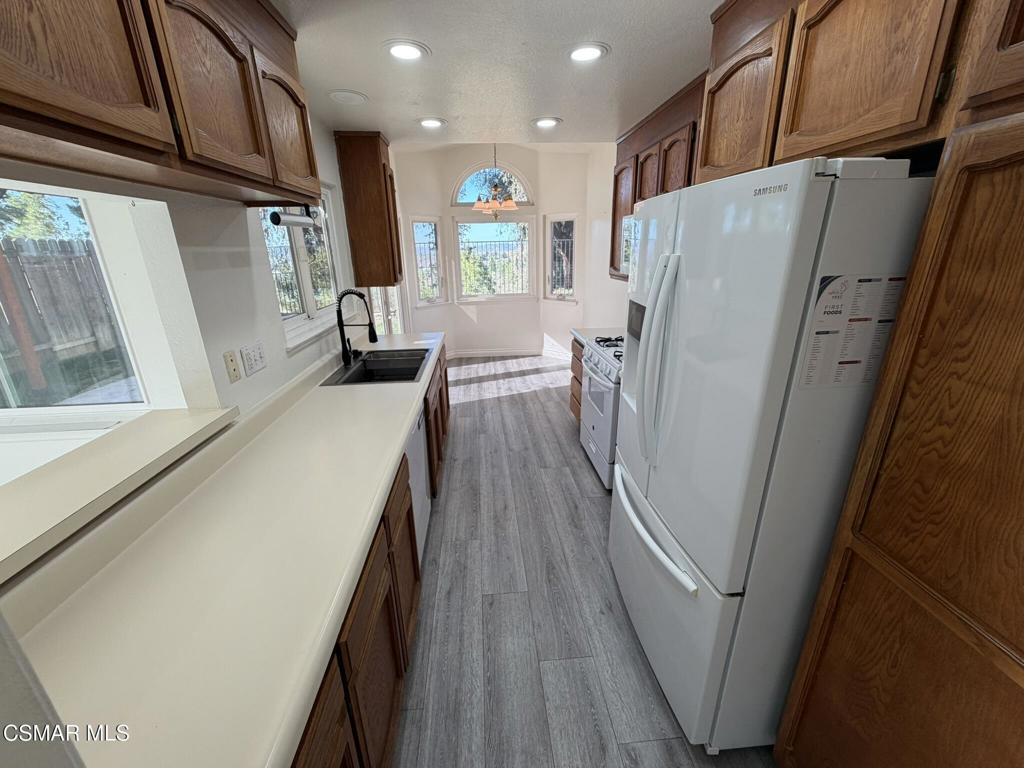 14832 Marquette Street Property Photo 7