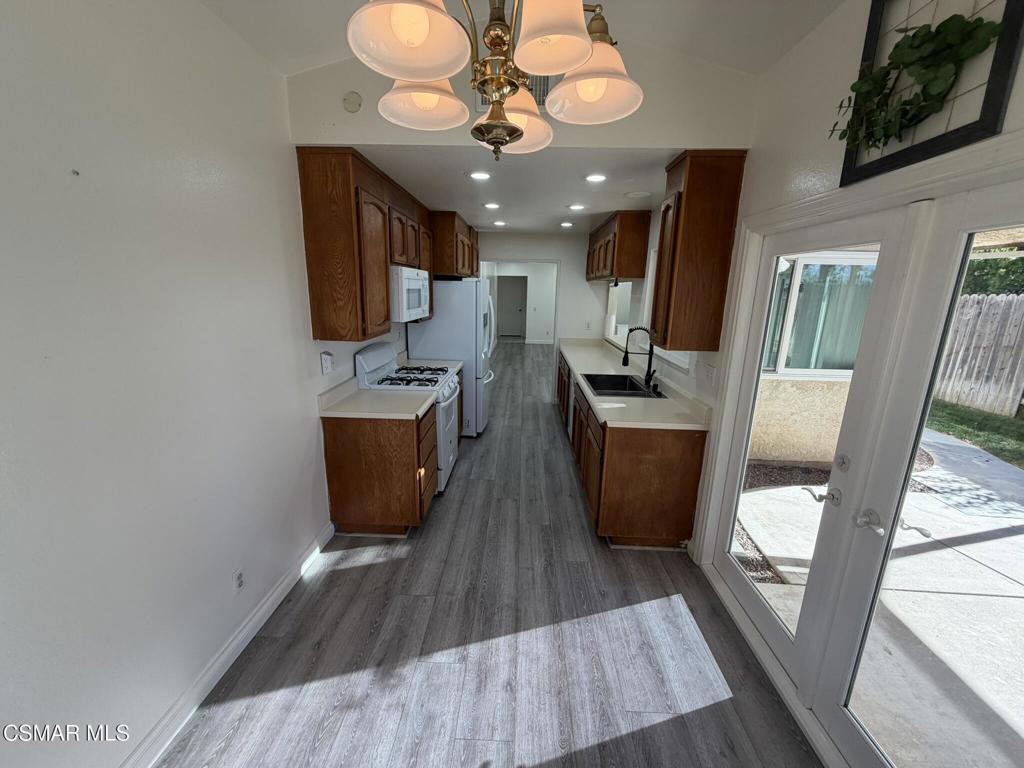 14832 Marquette Street Property Photo 9