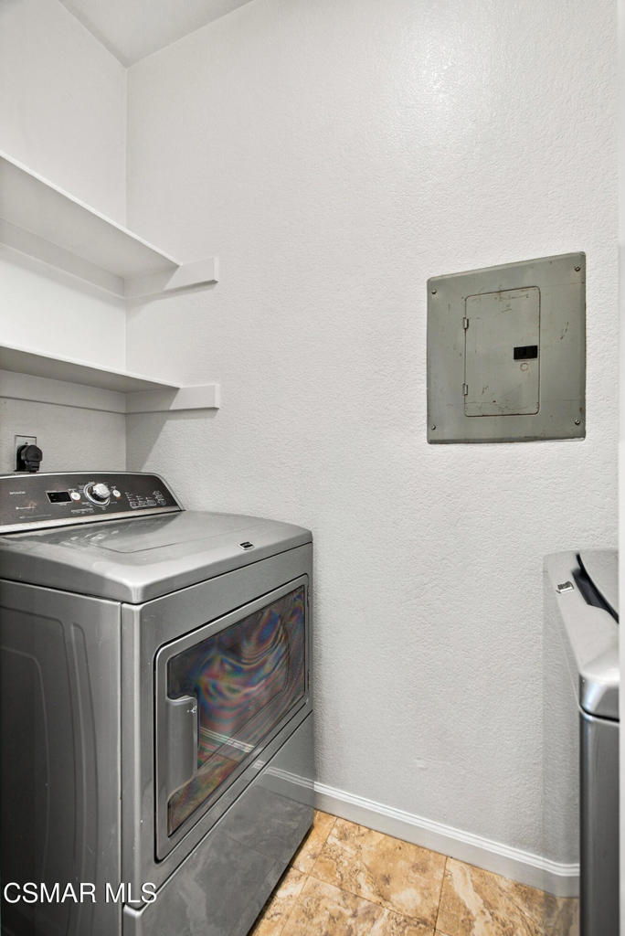 688 Indian Oak Lane 107 Property Photo 4