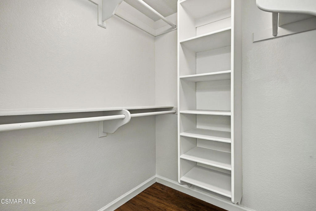 688 Indian Oak Lane 107 Property Photo 10