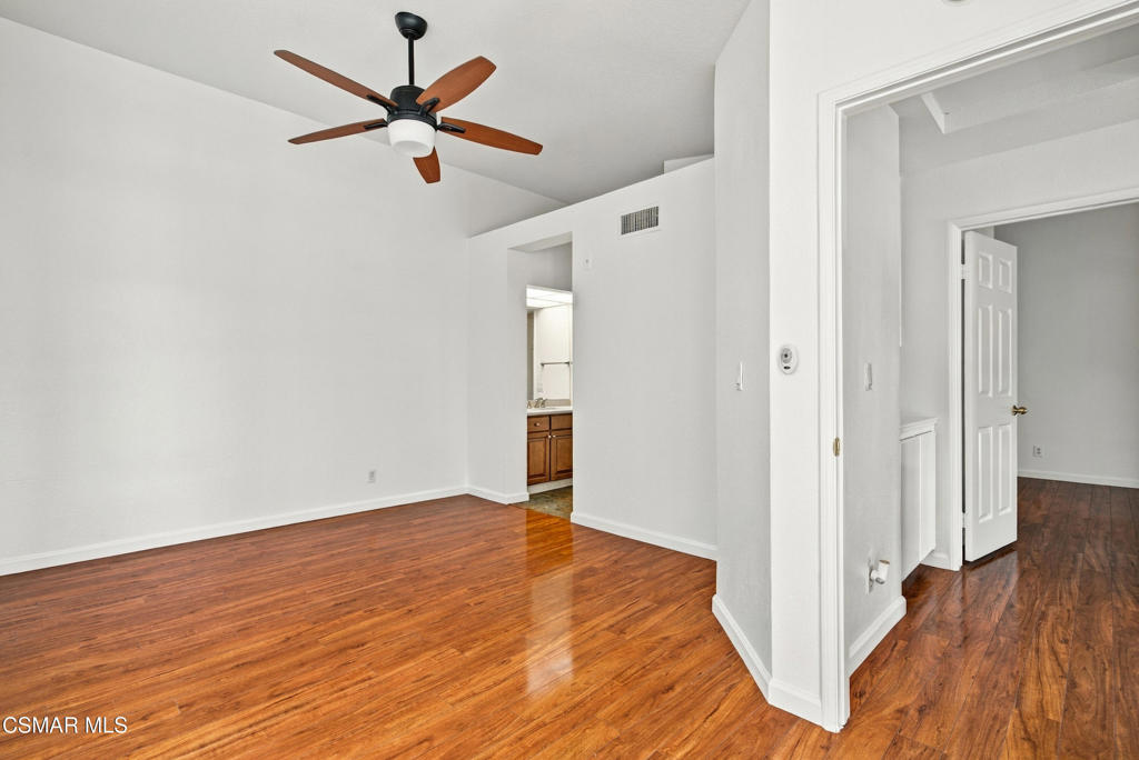 688 Indian Oak Lane 107 Property Photo 11