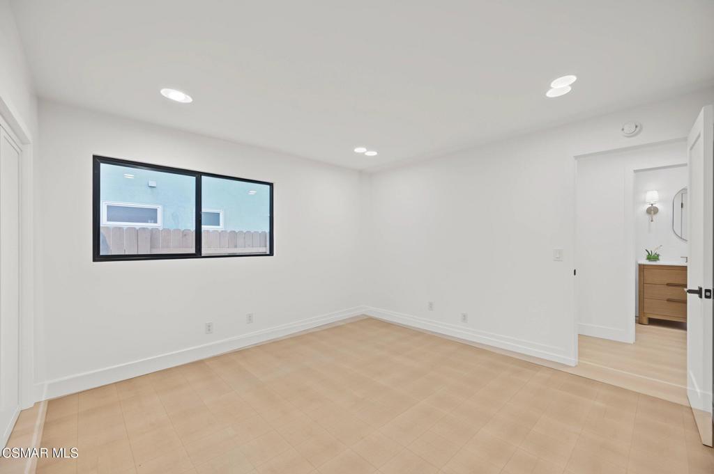 5261 Reef Way Property Photo 25