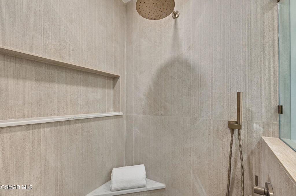 5261 Reef Way Property Photo 36