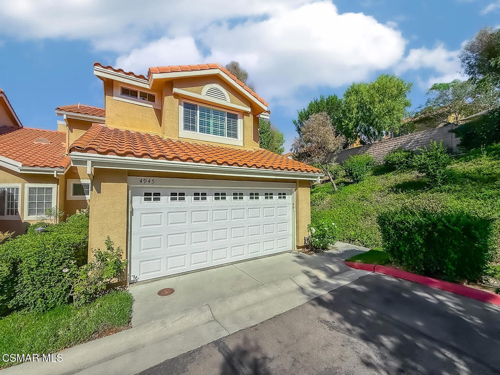 4945 Santo Drive Property Photo 3