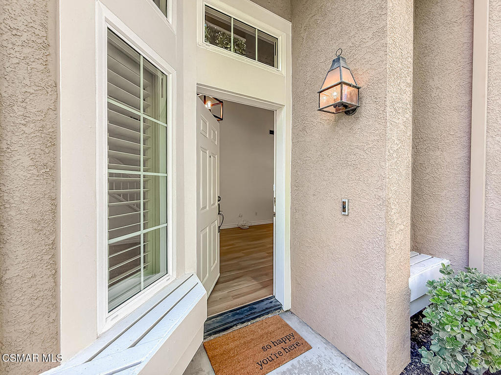 4945 Santo Drive Property Photo 6