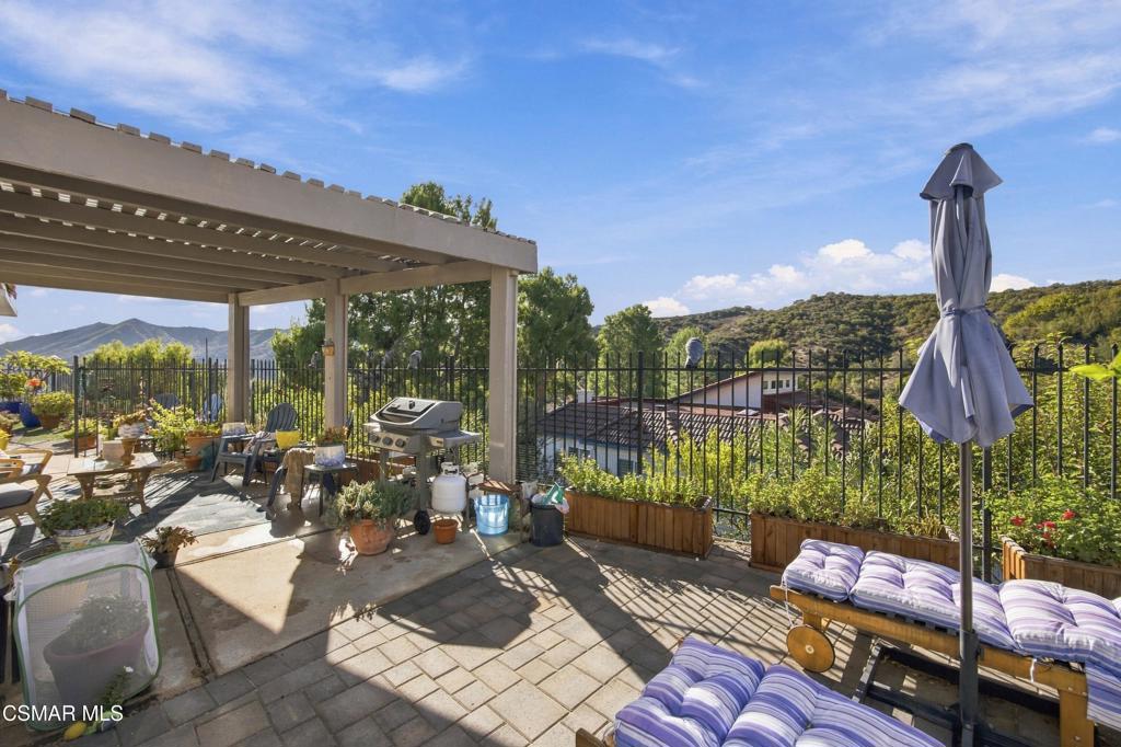 32458 Saddle Mountain Drive Property Photo 14