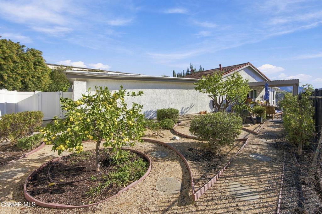 32458 Saddle Mountain Drive Property Photo 21