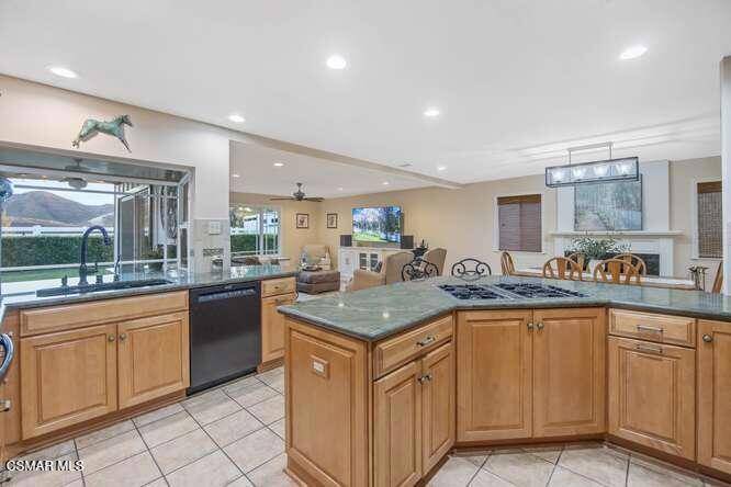 1894 Rambling Road Property Photo 17