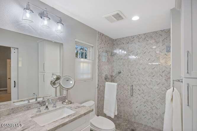 1894 Rambling Road Property Photo 35