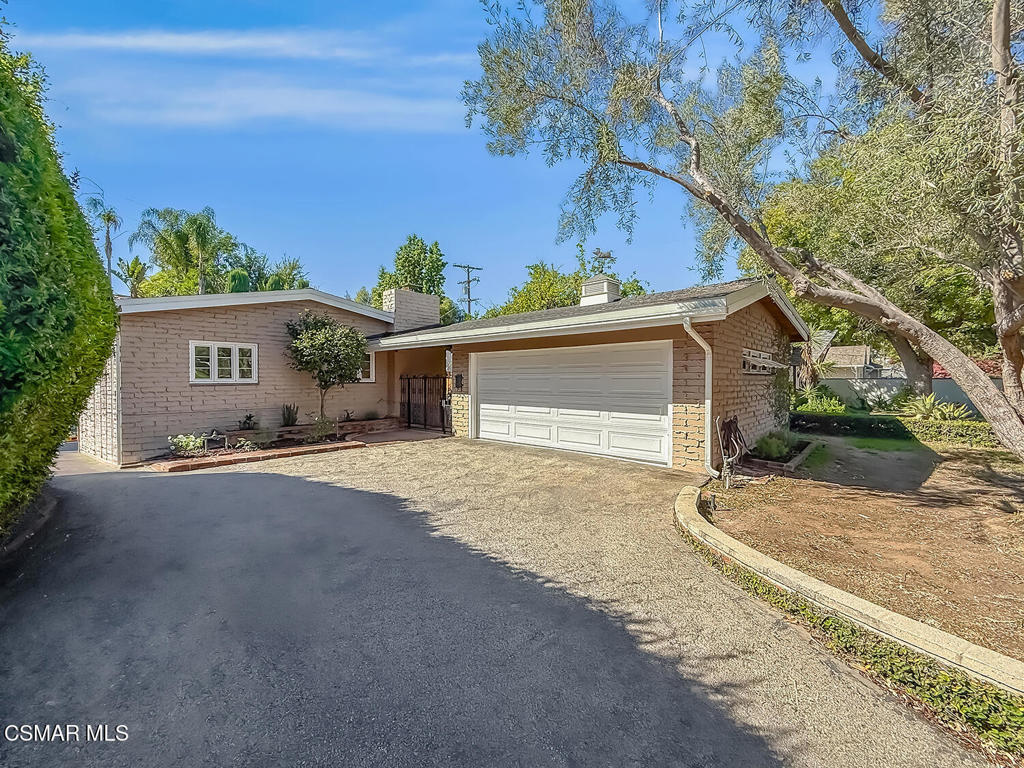 21222 Martinez Street Property Photo 8