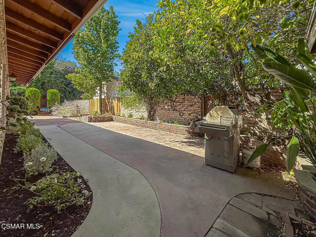 21222 Martinez Street Property Photo 9
