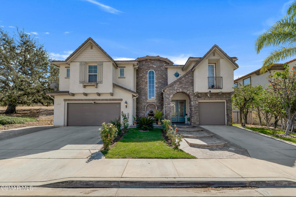 5588 California Oak Street Property Photo 1