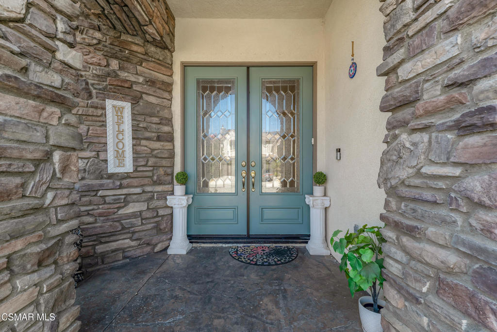 5588 California Oak Street Property Photo 5