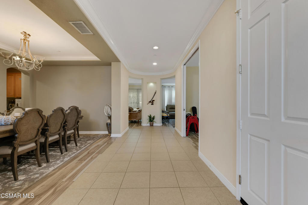 5588 California Oak Street Property Photo 8