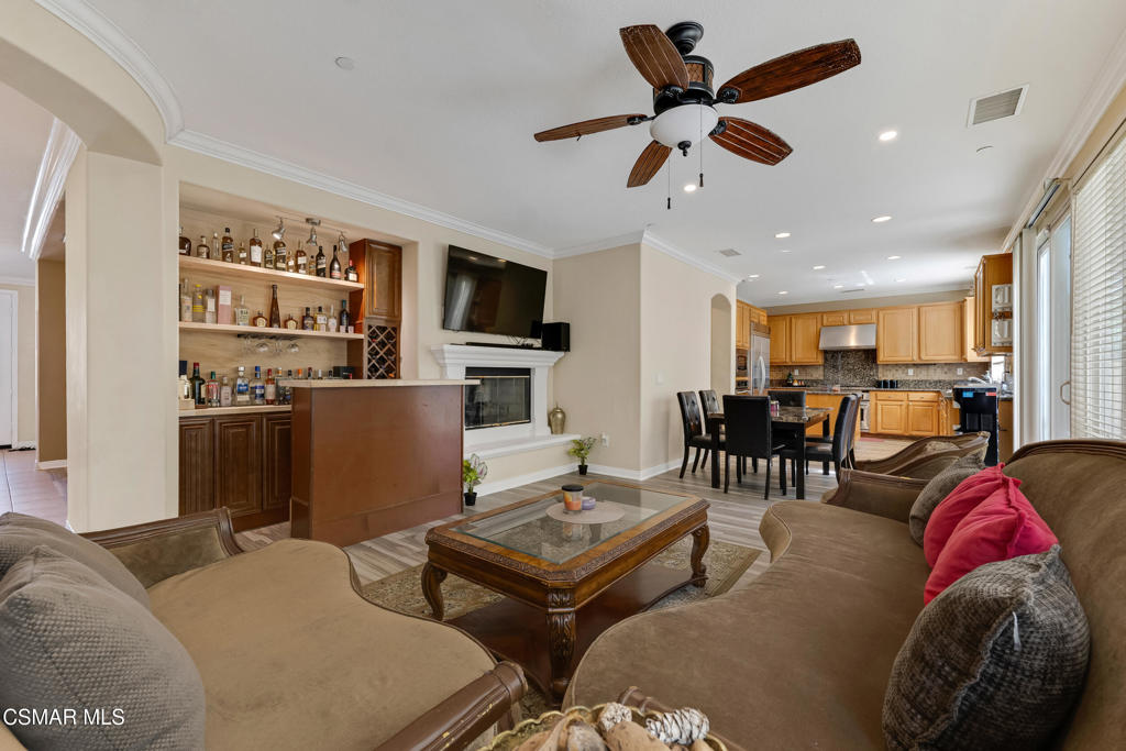 5588 California Oak Street Property Photo 15