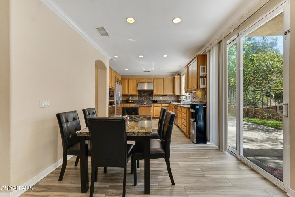 5588 California Oak Street Property Photo 18
