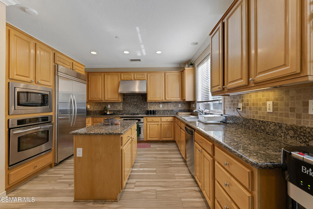 5588 California Oak Street Property Photo 19