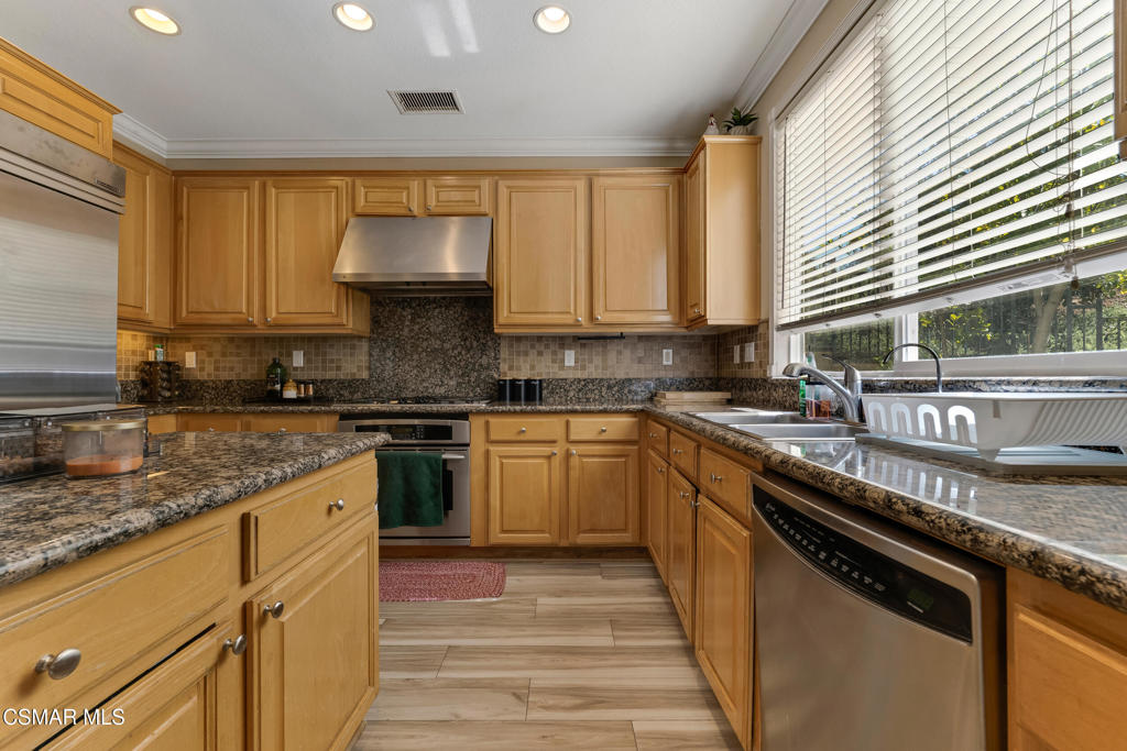 5588 California Oak Street Property Photo 20