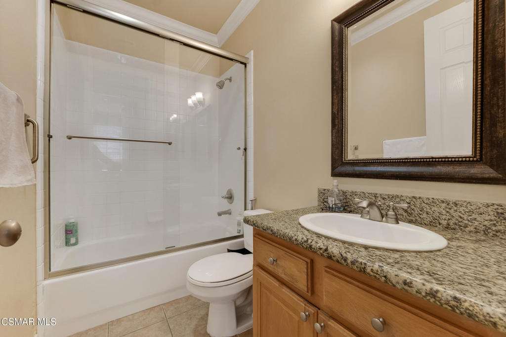 5588 California Oak Street Property Photo 24