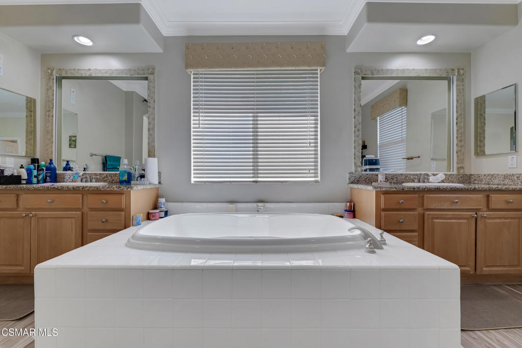 5588 California Oak Street Property Photo 35