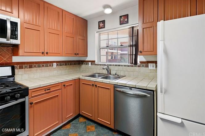 801 Pine Avenue 303 Property Photo 7