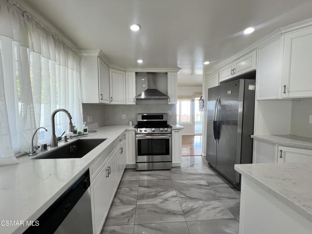 3587 Sweetwood Street Property Photo 1