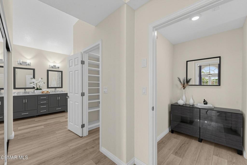 1769 Saint Andrews Place Property Photo 18