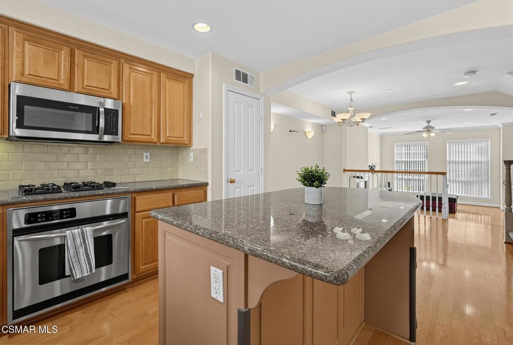 4106 W Kling Street Property Photo 7