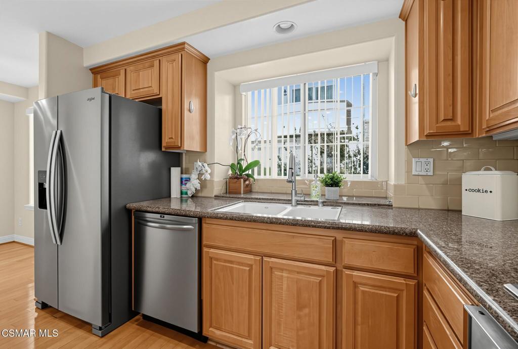 4106 W Kling Street Property Photo 8