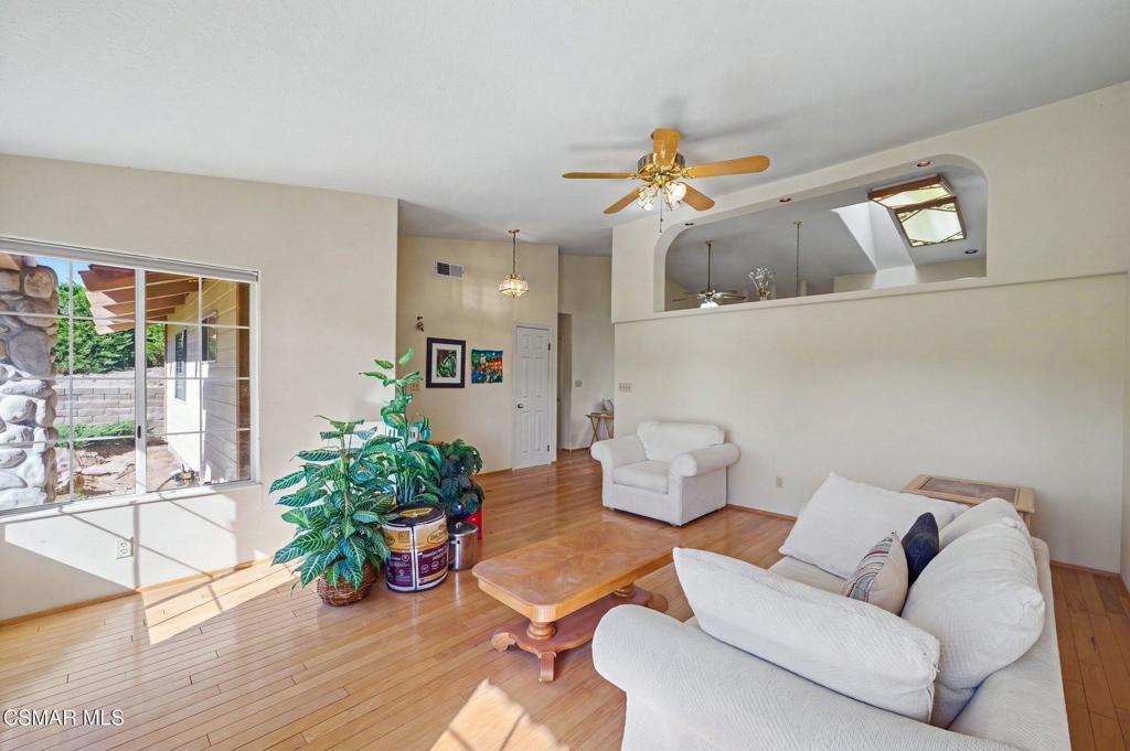 1635 Bridgegate Street Property Photo 6
