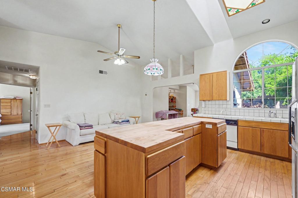 1635 Bridgegate Street Property Photo 14