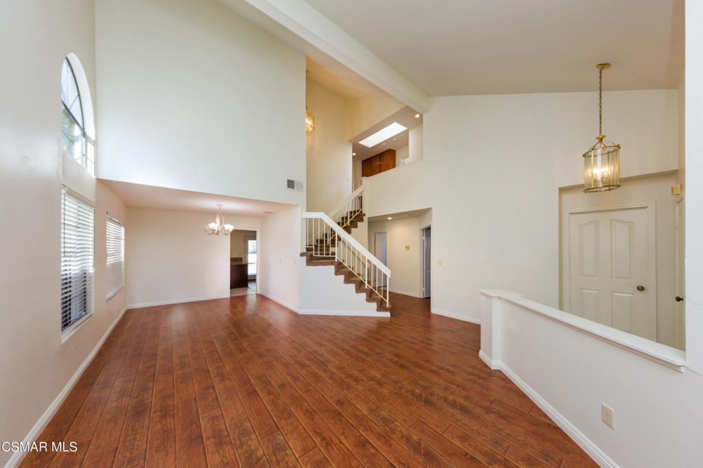 4117 Lost Springs Drive Property Photo 6