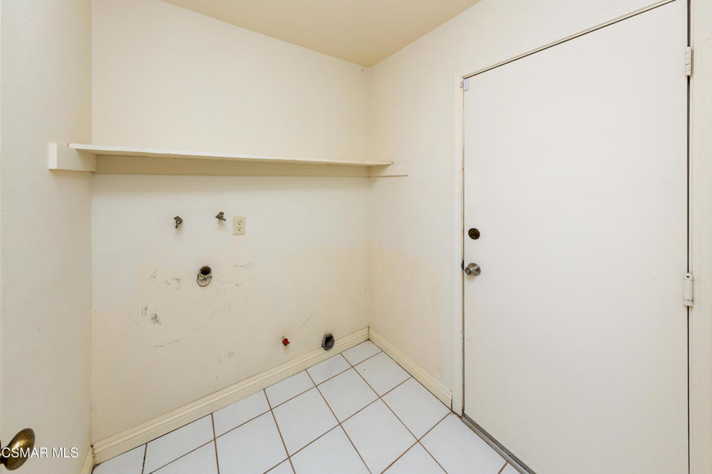 4117 Lost Springs Drive Property Photo 10