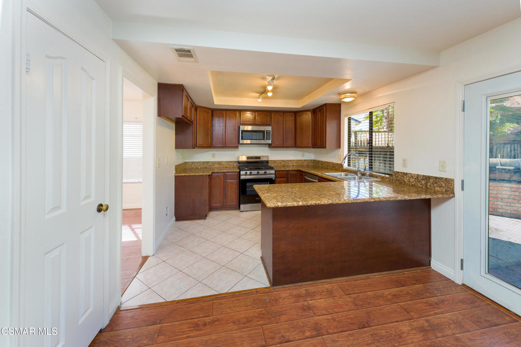 4117 Lost Springs Drive Property Photo 19