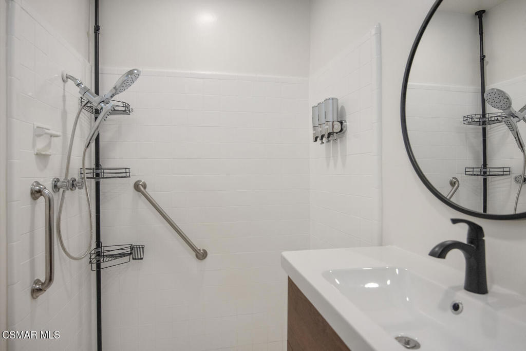 1449 Norwich Avenue Property Photo 22