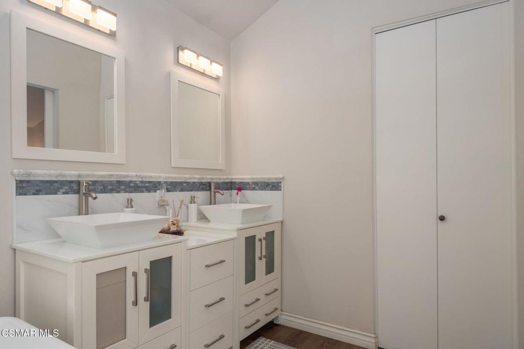 3073 Charlotte Street Property Photo 17