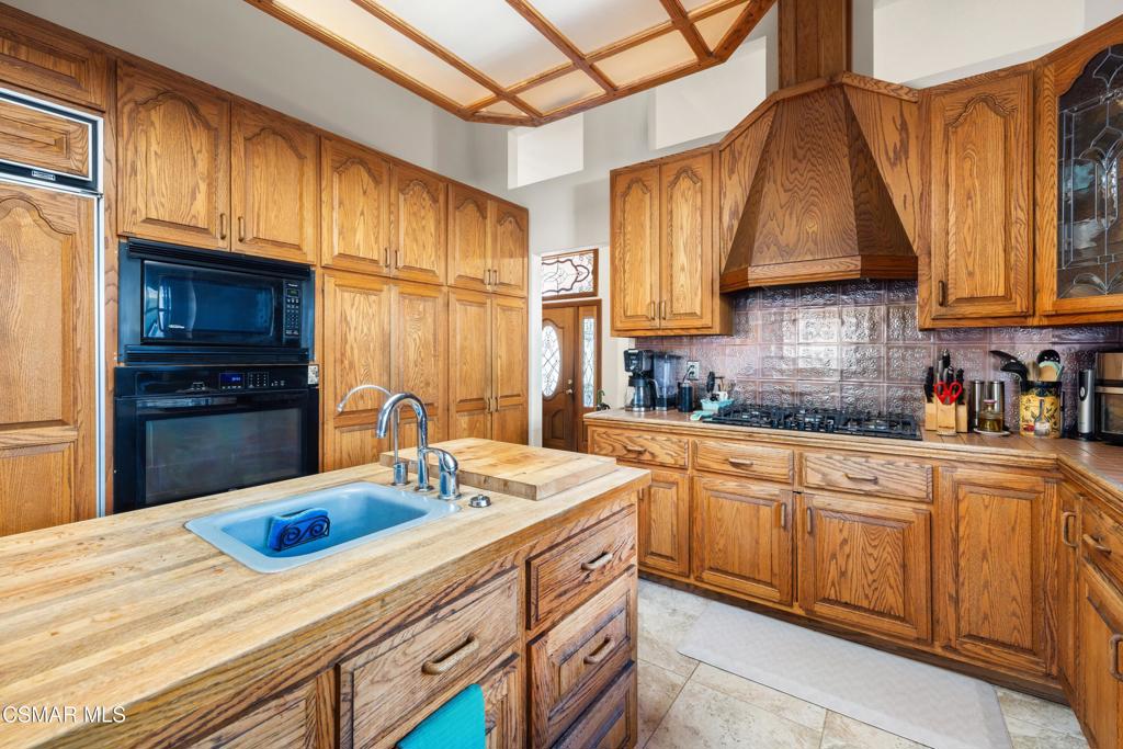 4500 Adam Road Property Photo 10