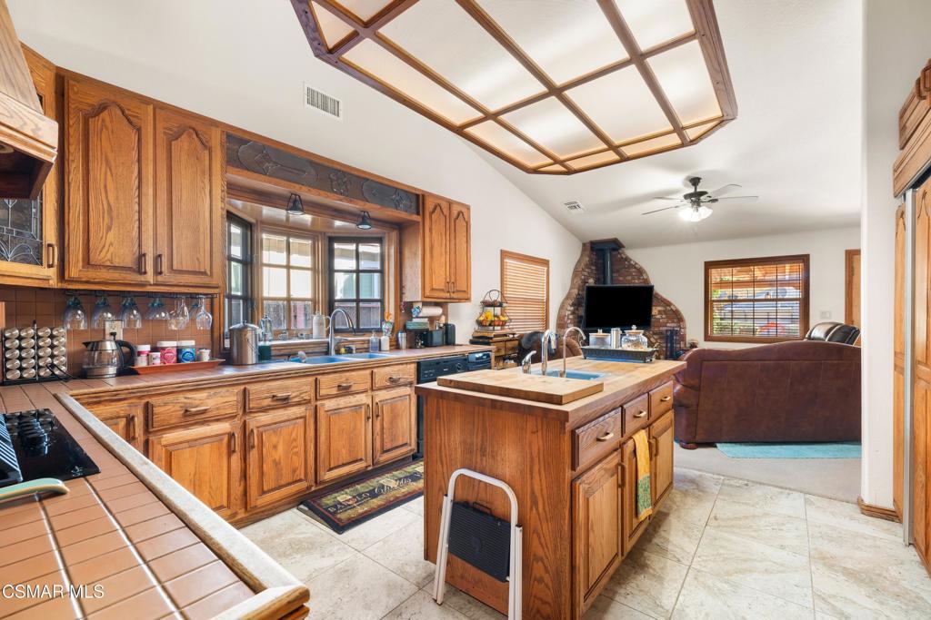 4500 Adam Road Property Photo 11