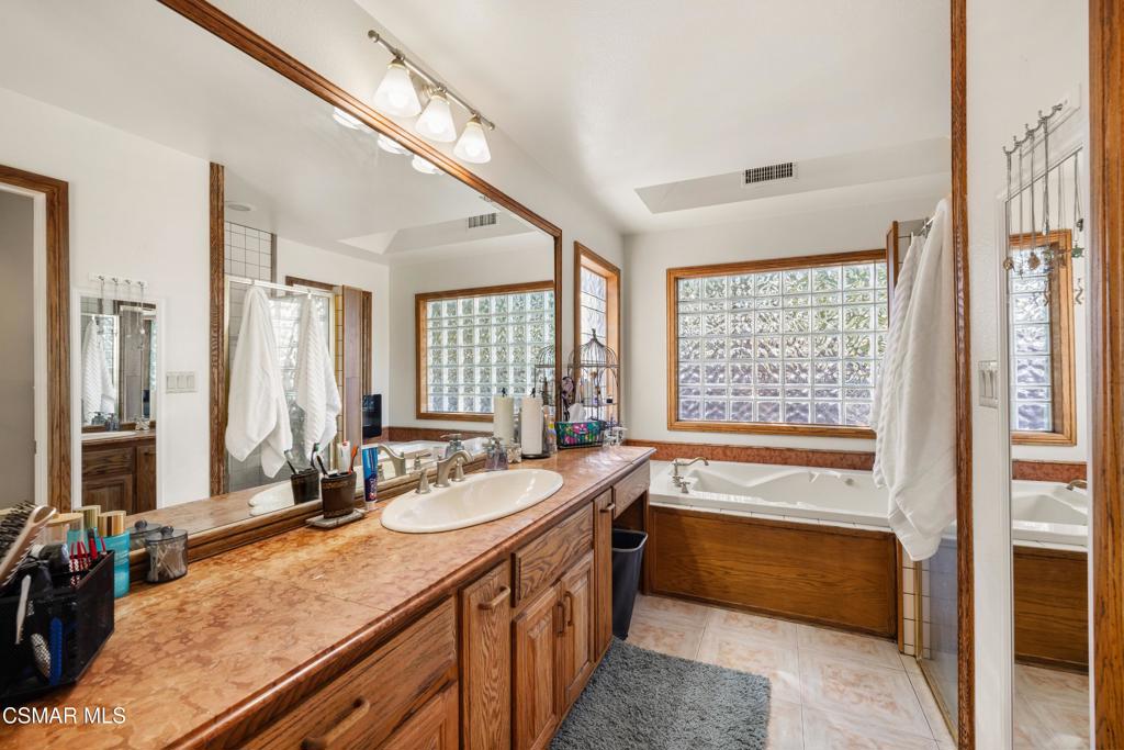 4500 Adam Road Property Photo 17