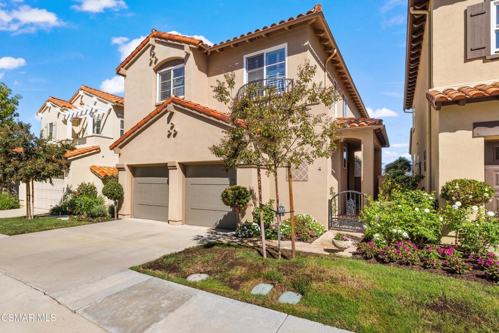 927 Corte Augusta Property Photo 1