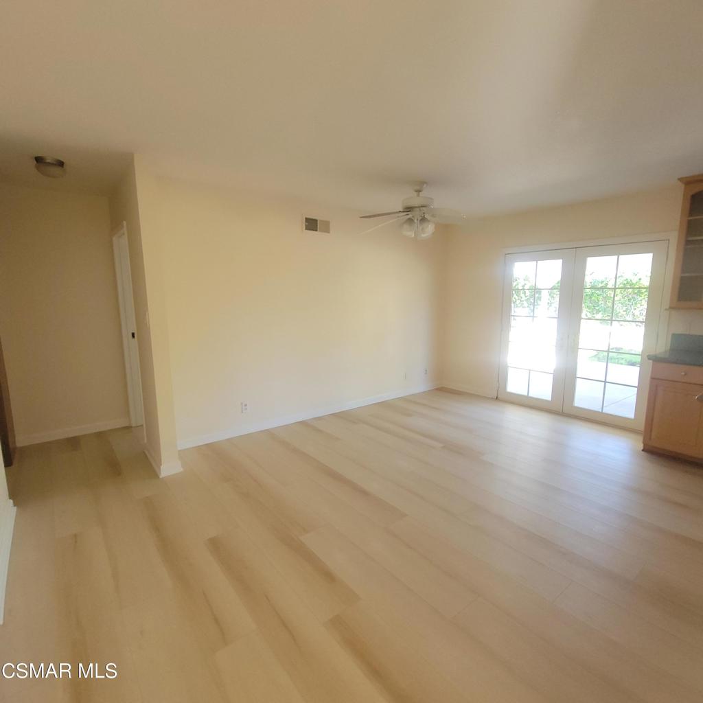 2117 Samson Avenue Property Photo 8