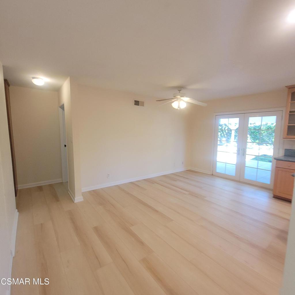 2117 Samson Avenue Property Photo 9
