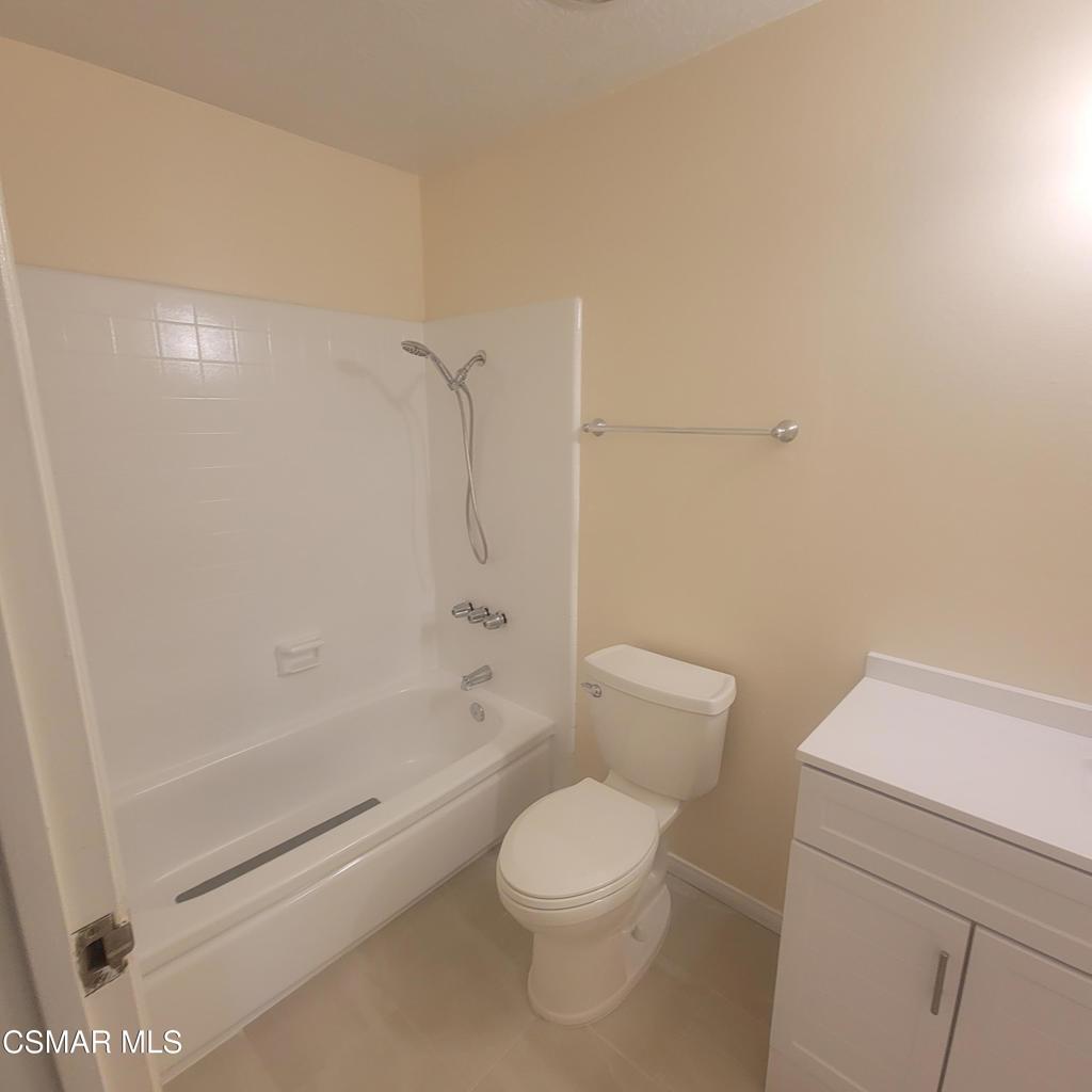 2117 Samson Avenue Property Photo 26