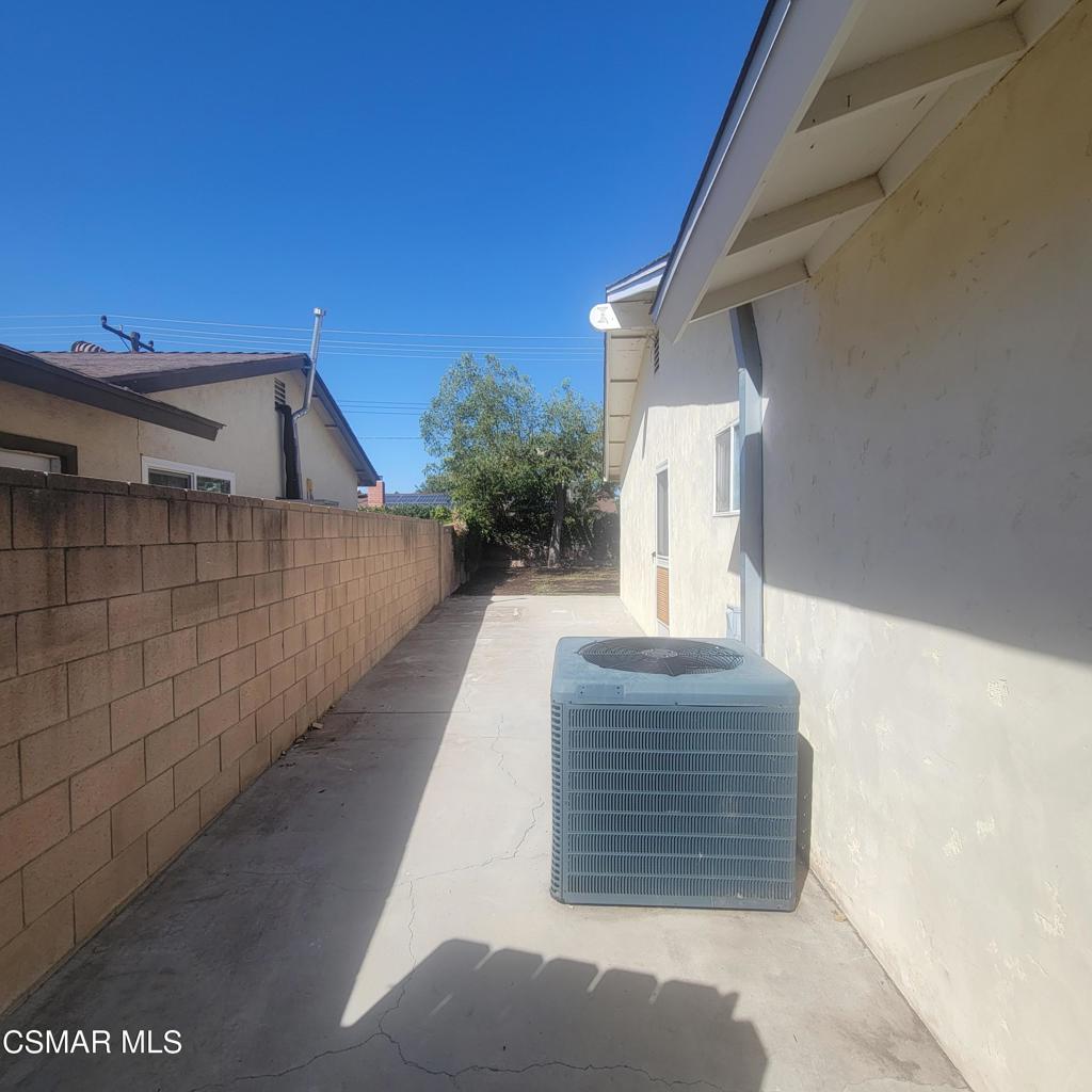 2117 Samson Avenue Property Photo 37