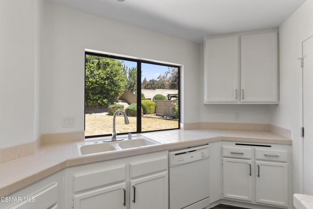 15427 Kernvale Avenue Property Photo 16