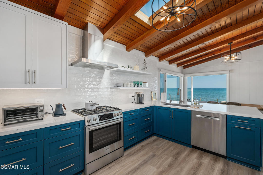 3762 Pacific Coast Highway Property Photo 31