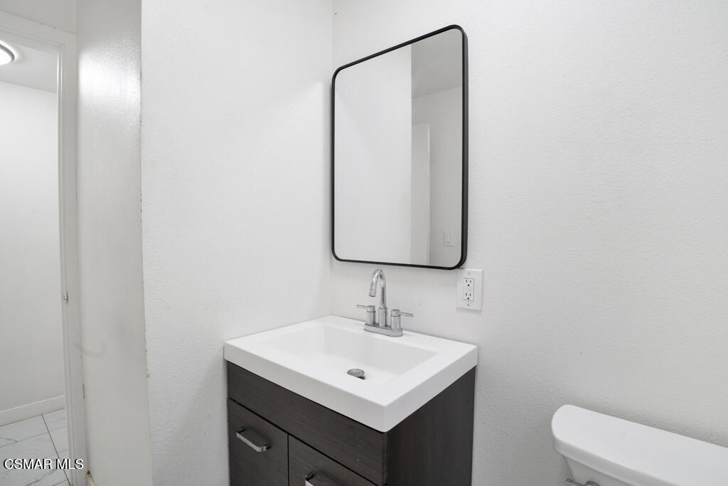 2491 N Castlemont Court Property Photo 18